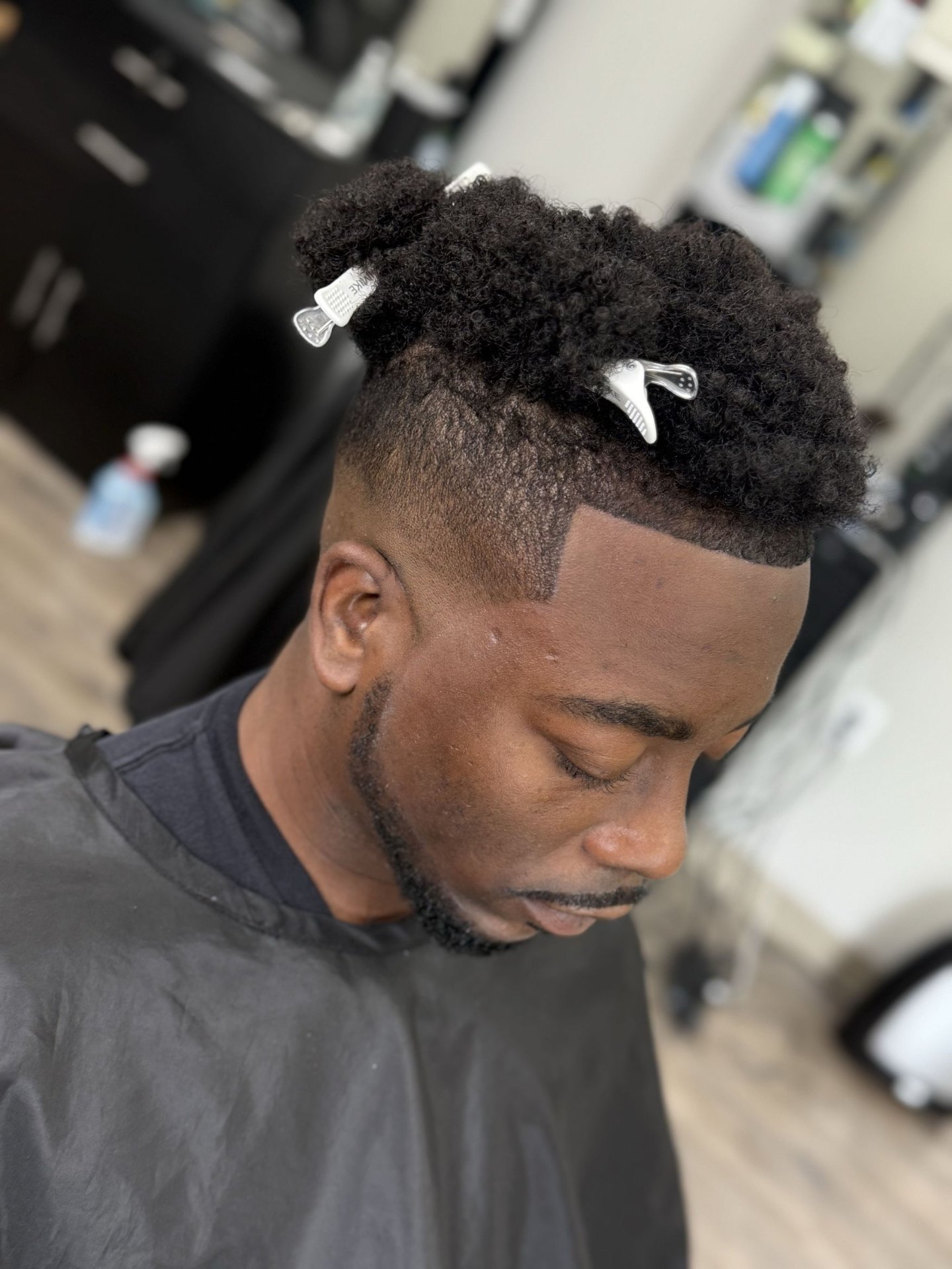 Client after a Du Mose grooming session, look 5